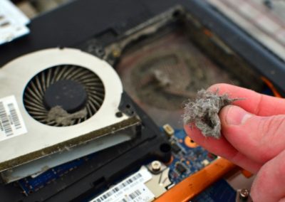clean-computer-from-dust